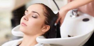 Chăm Sóc Tóc Uốn. 6 Mẹo Chăm Sóc Tóc Uốn Đúng Cách Chuẩn Salon cham-soc-toc-uon